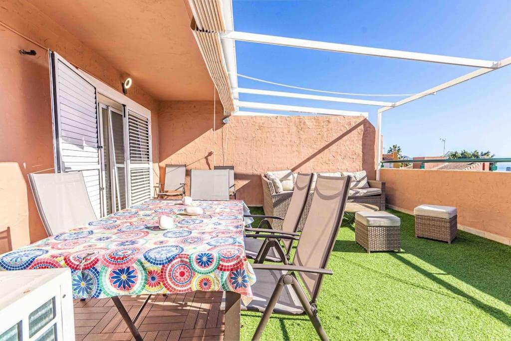 Costa Apartment *